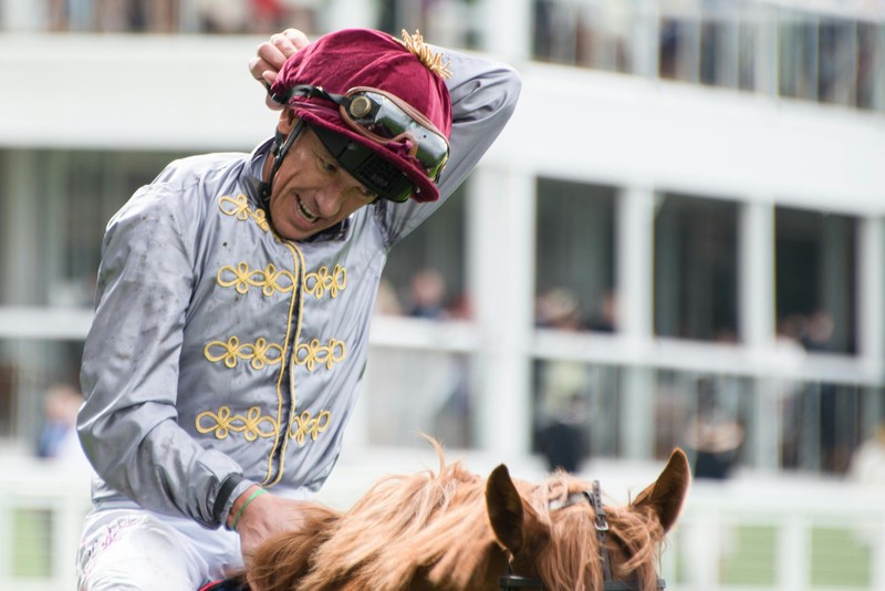 Wimbledon Hawkeye Prevails in Photo Finish as Dettori Shines at Kentucky Downs
